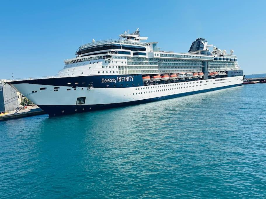 Blue Suite At Piraeus Port Екстер'єр фото